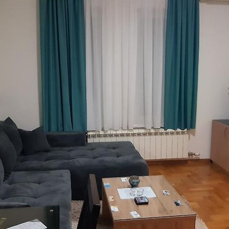 Apartman Ema Apartment Valjevo Exterior photo